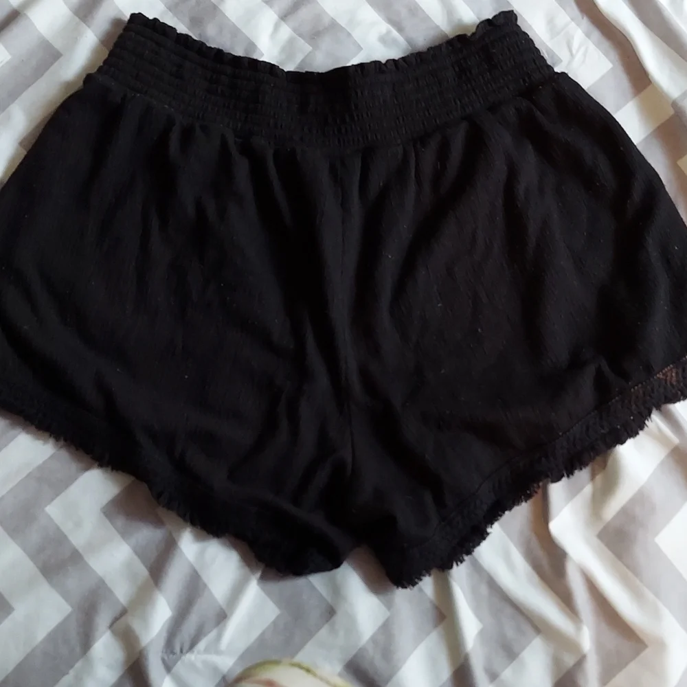 Short - Picture 2 of 3